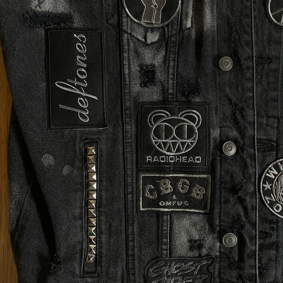 90’s inspired black denim dark battle vest with patches and studs. - Picture 4 of 5